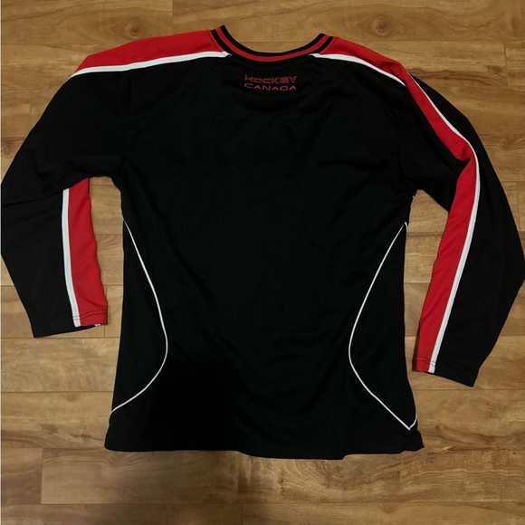 New Team Canada Hockey Jersey NHL Size Medium Black Long Sleeve Unisex - Picture 2 of 4